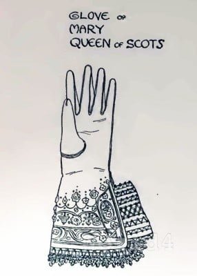 Glove of Queen Mary of scots Medieval England fashion. Vintage Costumes. Nobility Accessoires Gloves. History of British Costume