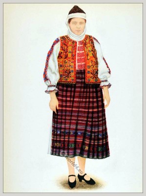 Romanian Hundiedoara folk costume. Romania Transylvania national costumes. Traditional embroidery patterns