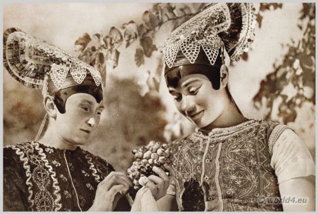 Slovakia, traditional, Čajkov, costumes,