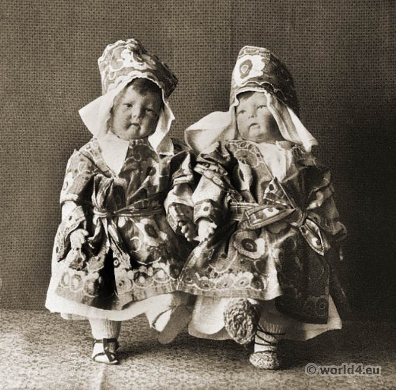 Kathe Kruse original handmade dolls. Berlin 1912.
