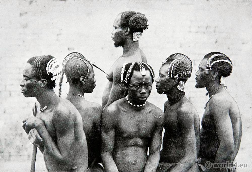 Ashanti warriors. Asante Manta. Ethnic group in West Africa.