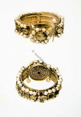 Ancient Roman Jewlery. Bracelets with Jewels.