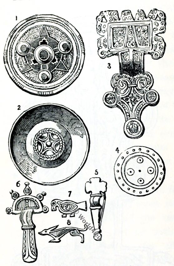 Anglo-Saxon fibulae. England medieval jewelry