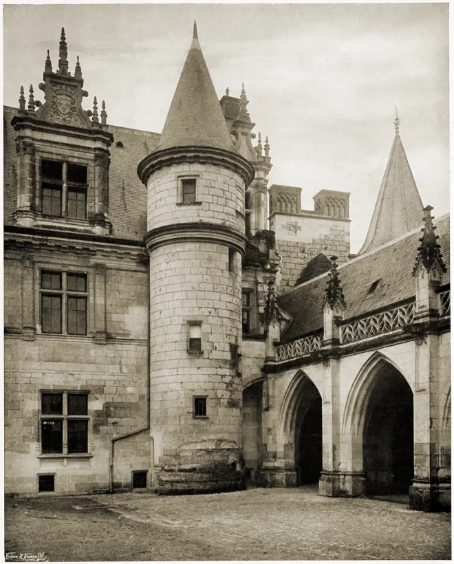 Château, Amboise, Courtyard, Tower